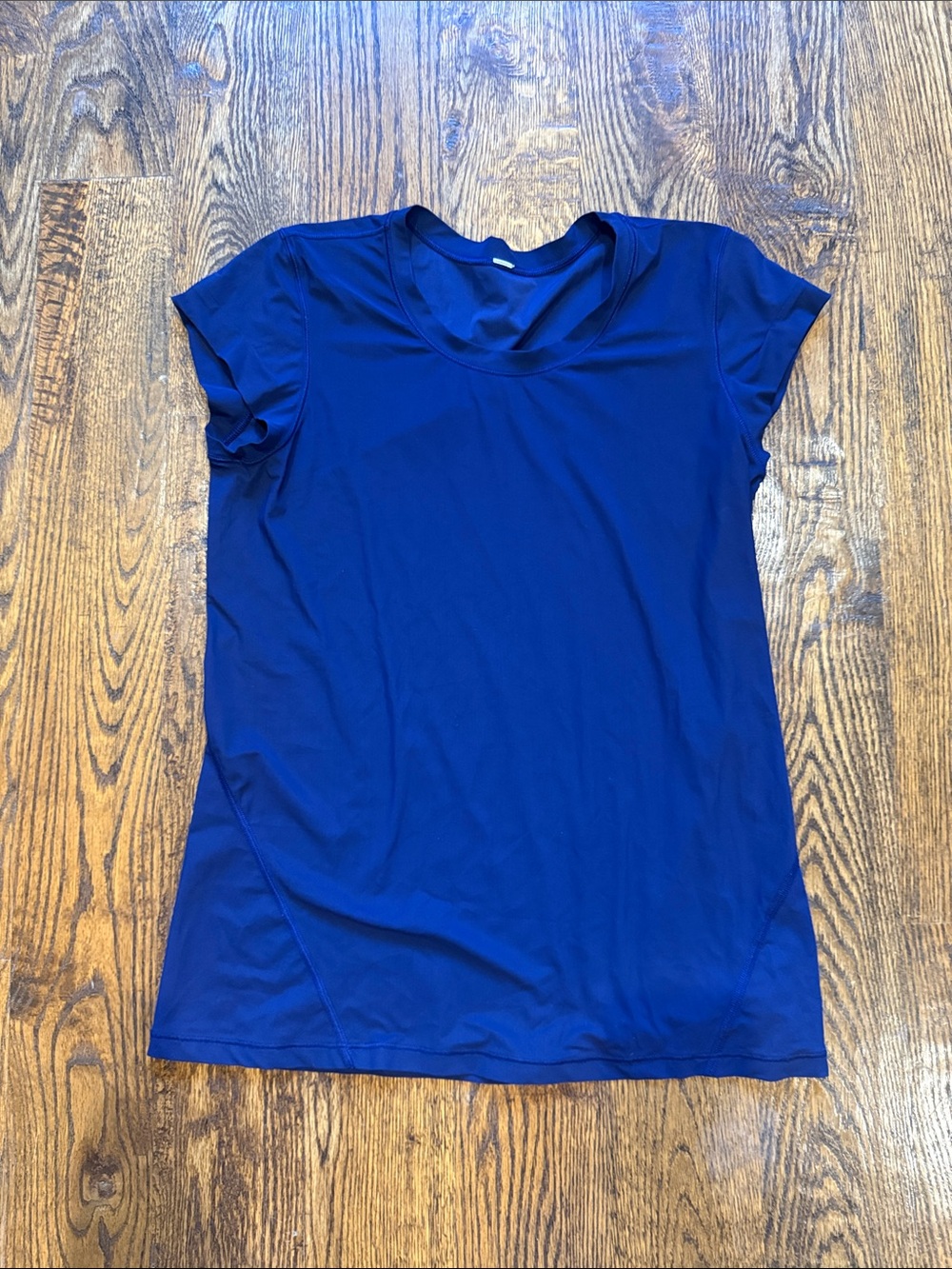 Women’s Short Sleeve Scoop Neck Top -Navy Blue